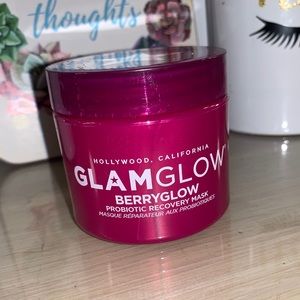 glamglow berry glow recovery mask